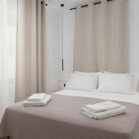 Istion Andros Luxury Suites Esterno foto