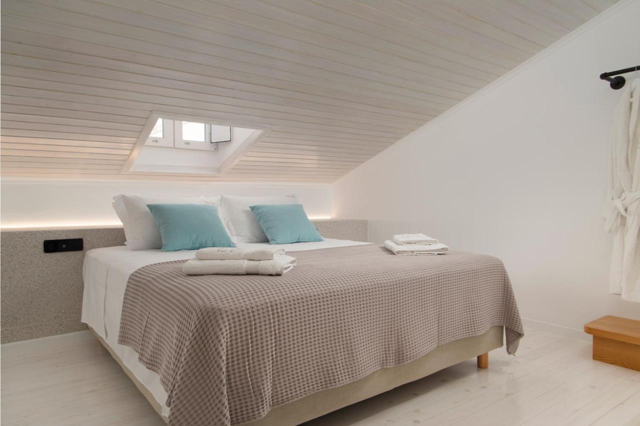 Istion Andros Luxury Suites Esterno foto