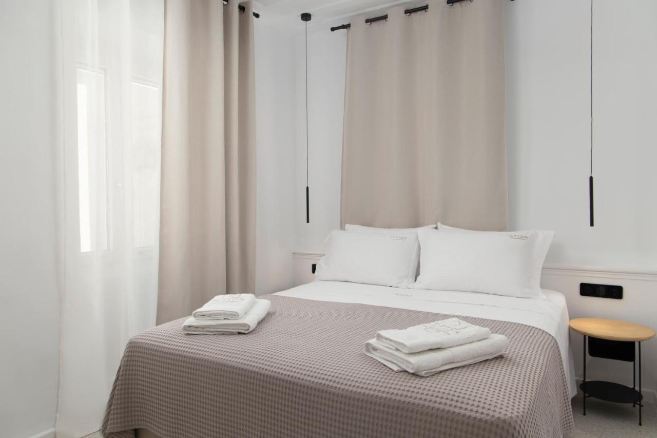 Istion Andros Luxury Suites Esterno foto