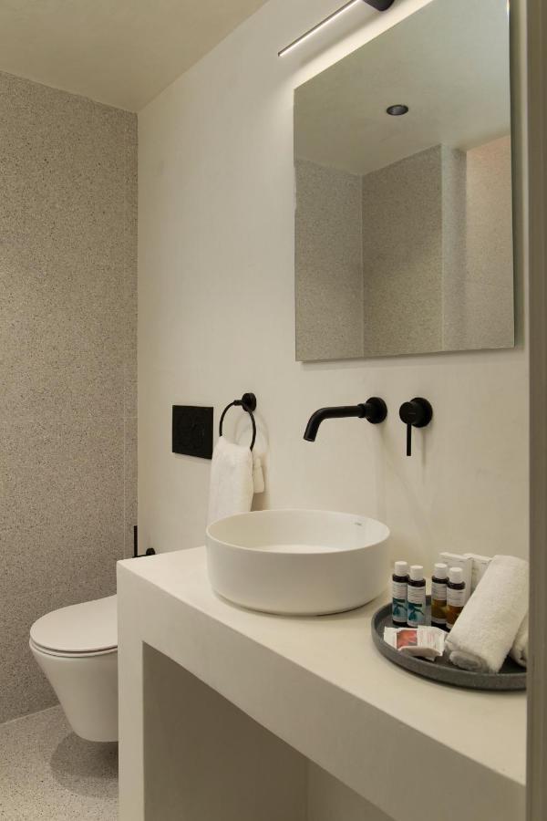 Istion Andros Luxury Suites Esterno foto