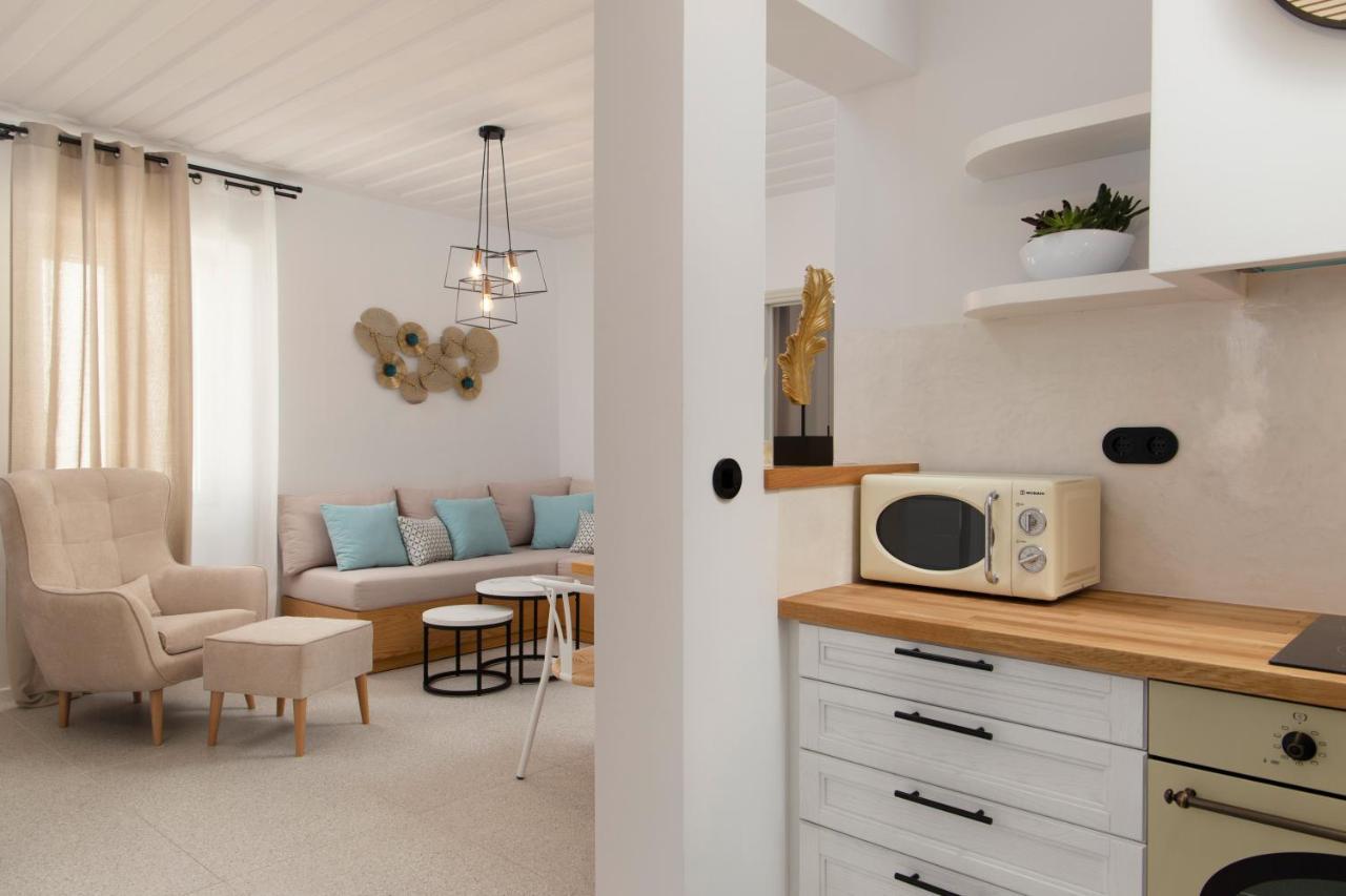 Istion Andros Luxury Suites Esterno foto